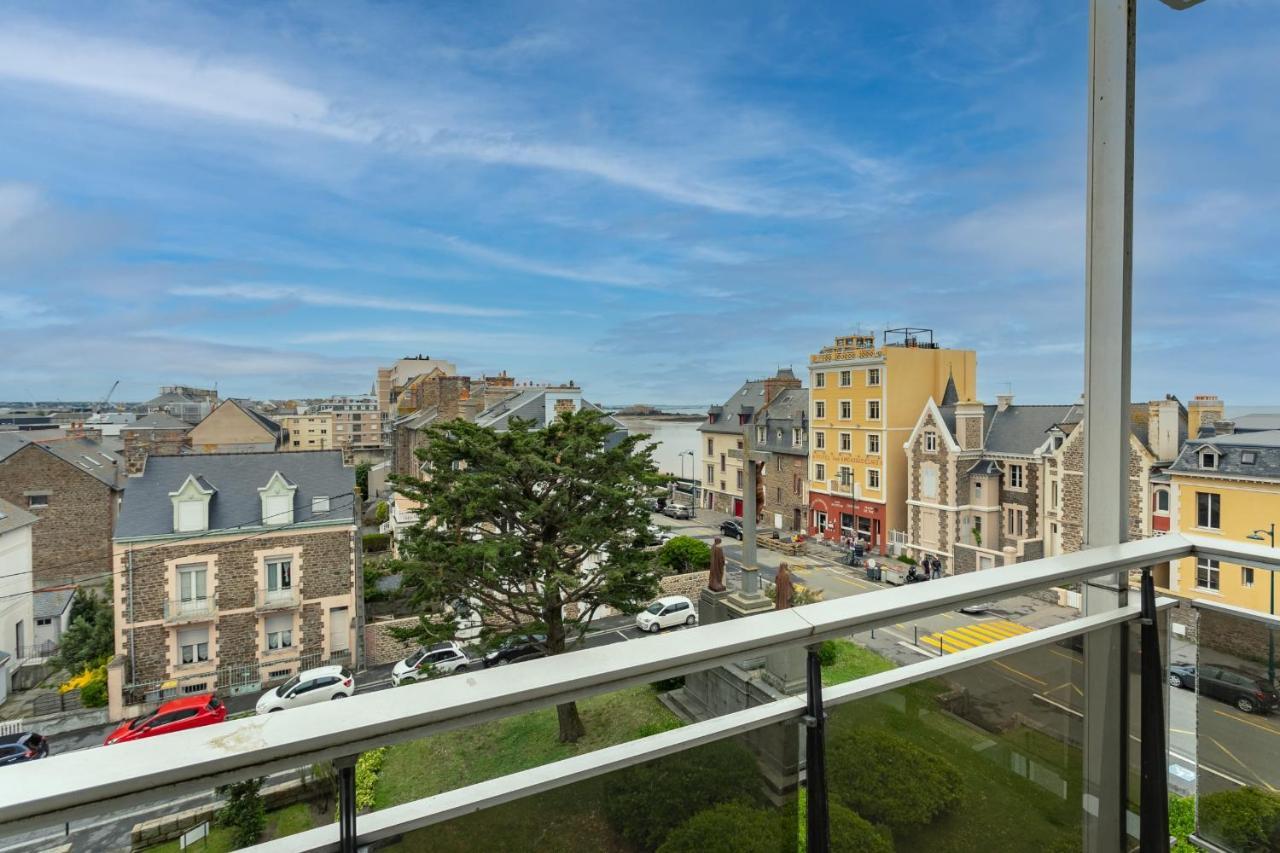 Le PETIT SILLON - Joli T2 rénové - VUE MER - 1 place de parking Saint-Malo Exterior foto